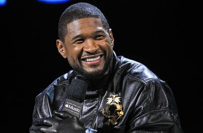 Usher shines at Super Bowl half-time show
